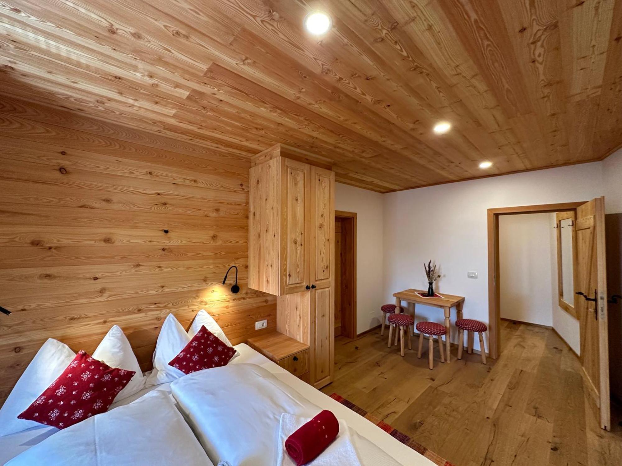 Hotel Surc Kranjska Gora Esterno foto