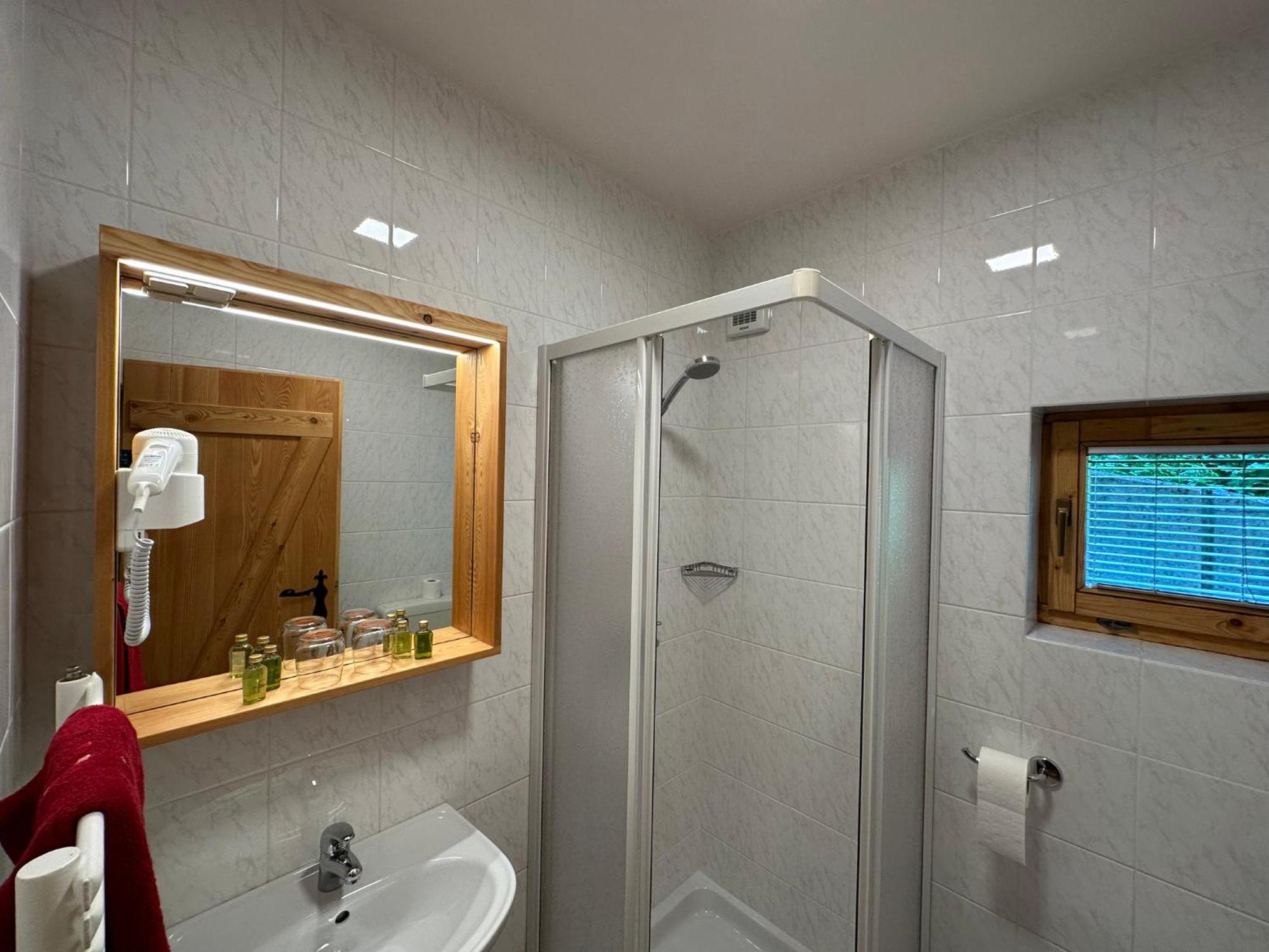 Hotel Surc Kranjska Gora Esterno foto