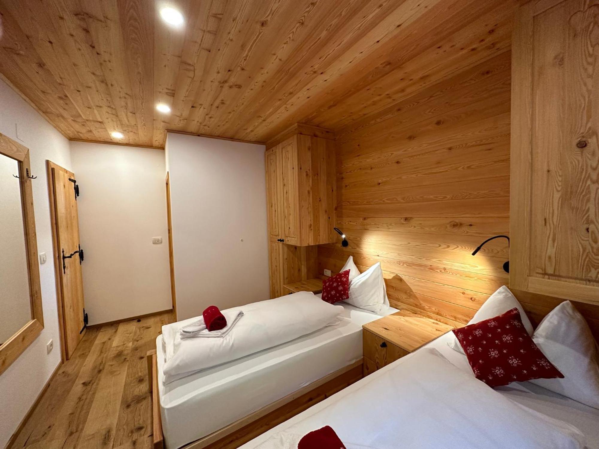 Hotel Surc Kranjska Gora Esterno foto