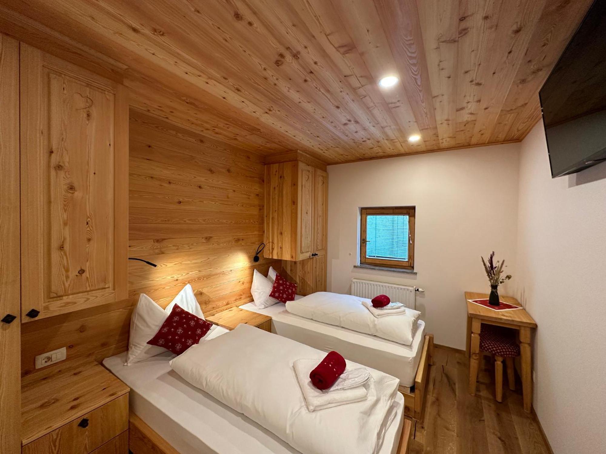 Hotel Surc Kranjska Gora Esterno foto