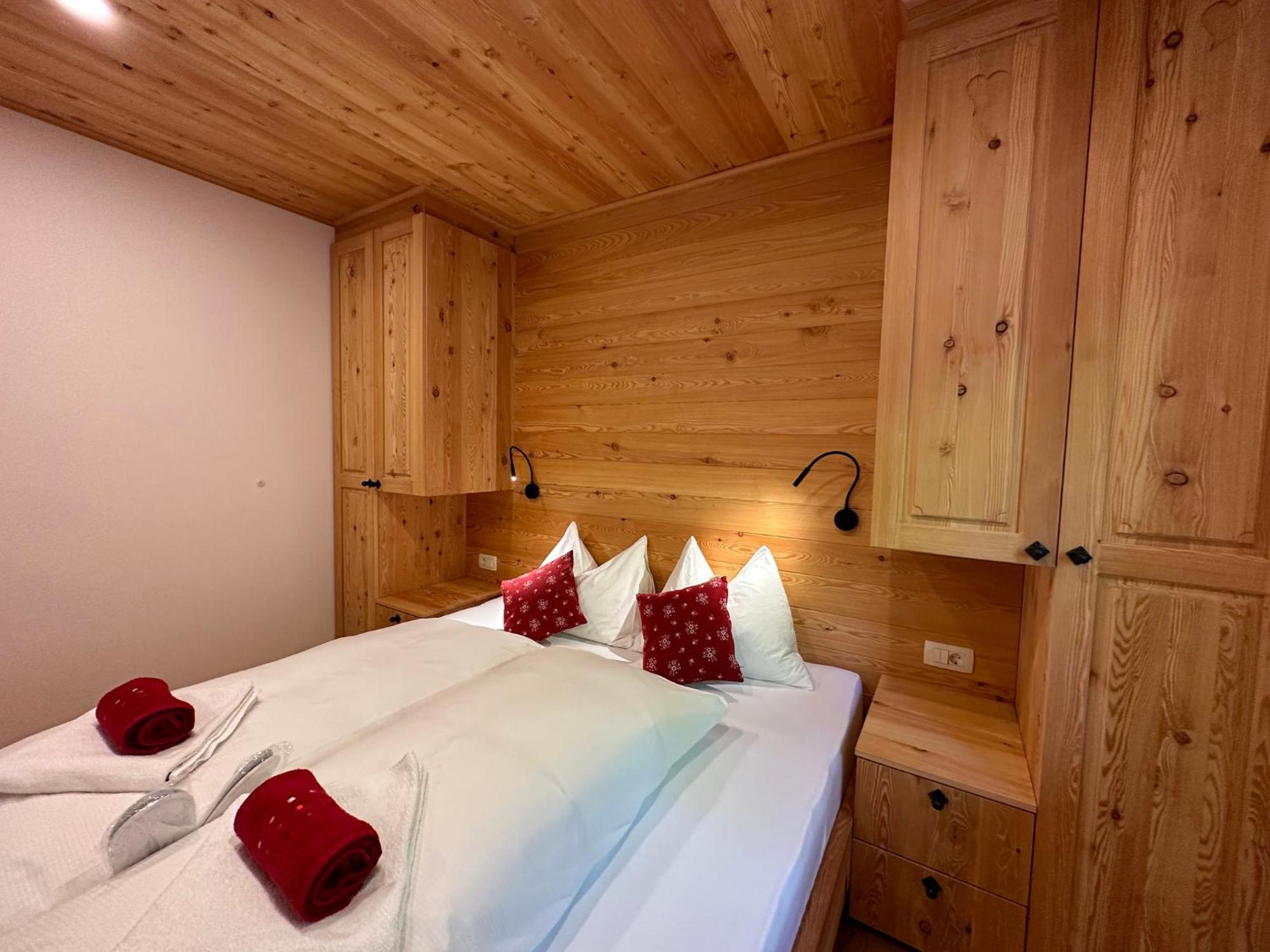 Hotel Surc Kranjska Gora Esterno foto