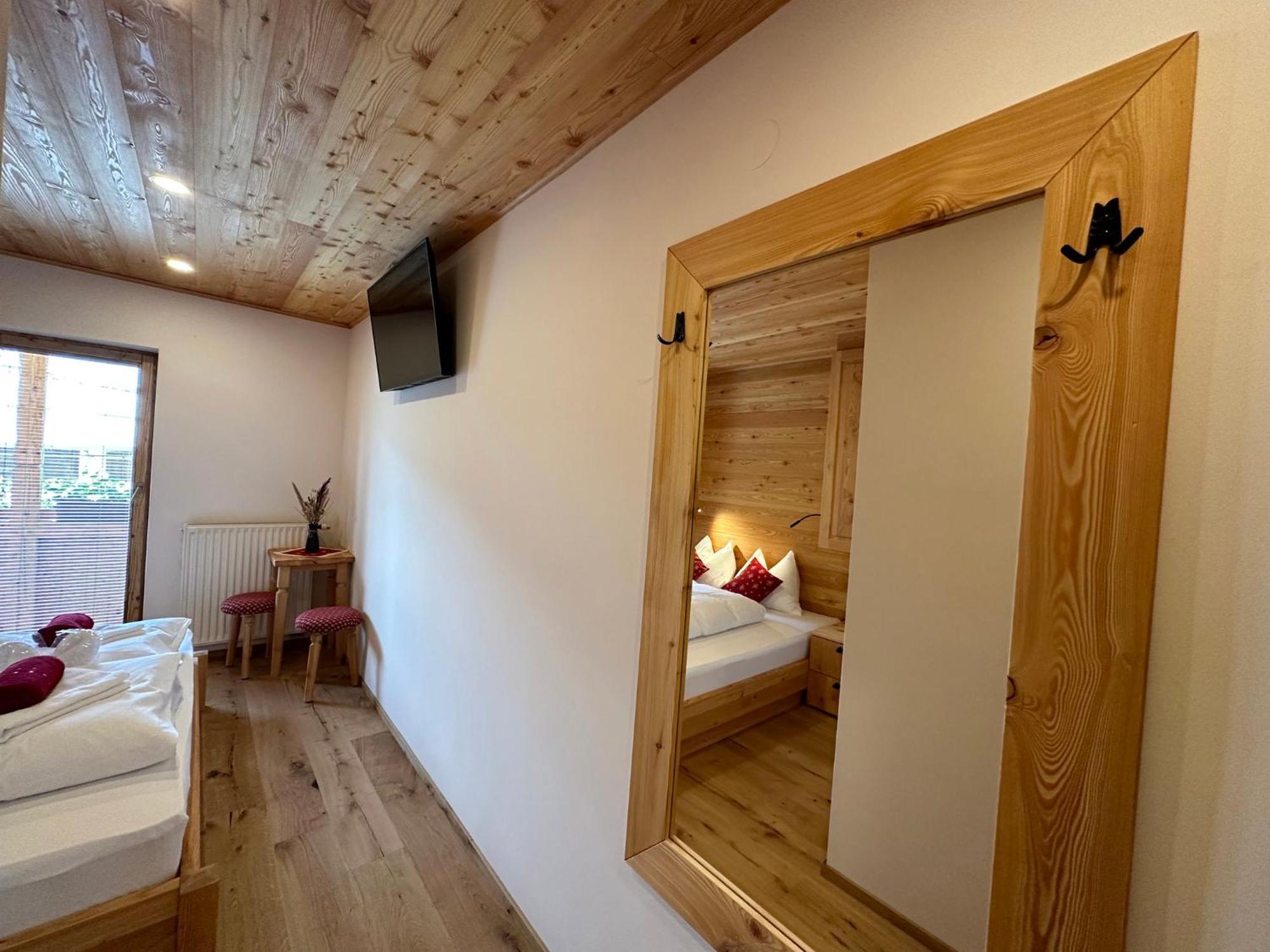 Hotel Surc Kranjska Gora Esterno foto