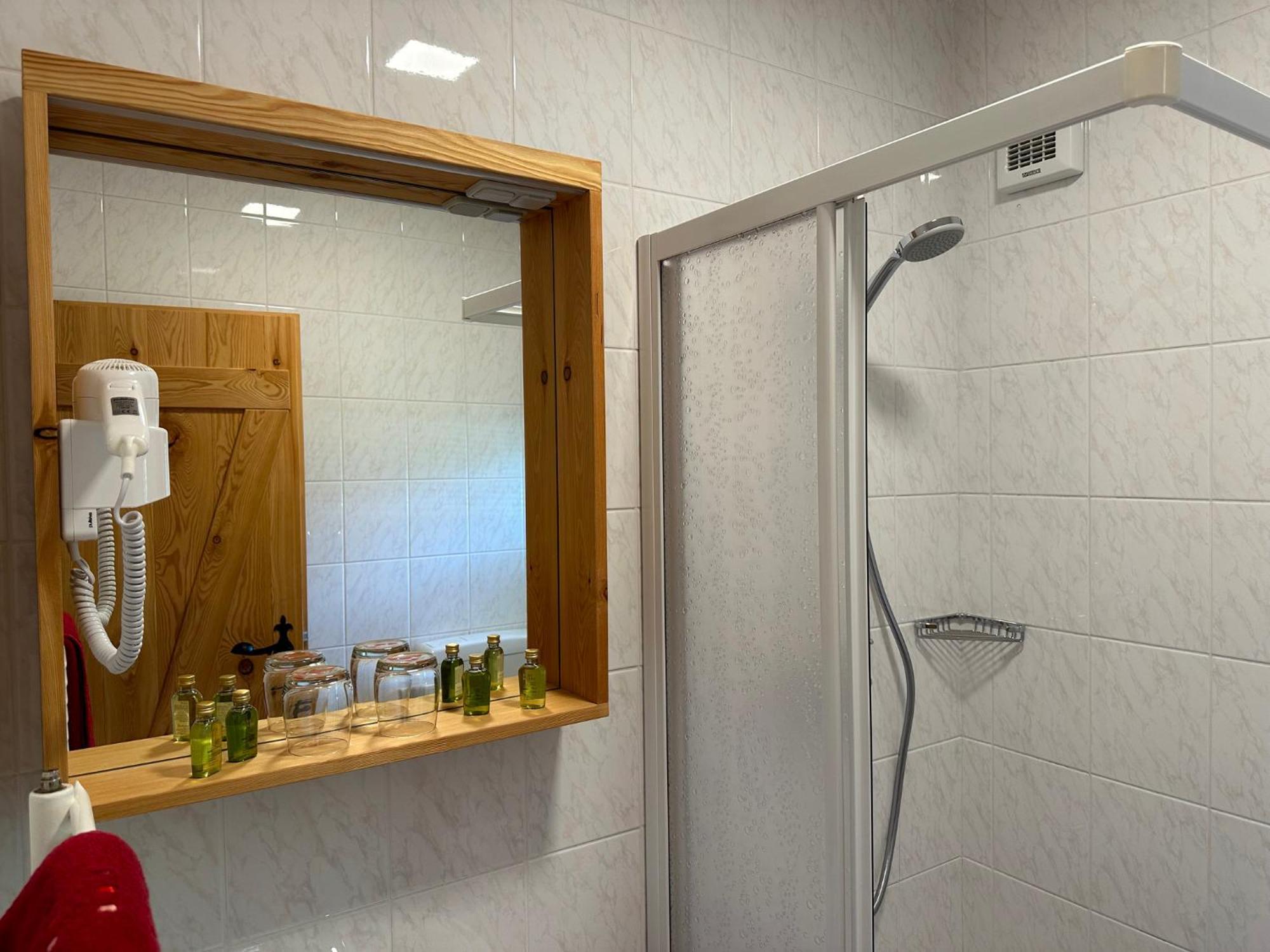 Hotel Surc Kranjska Gora Esterno foto