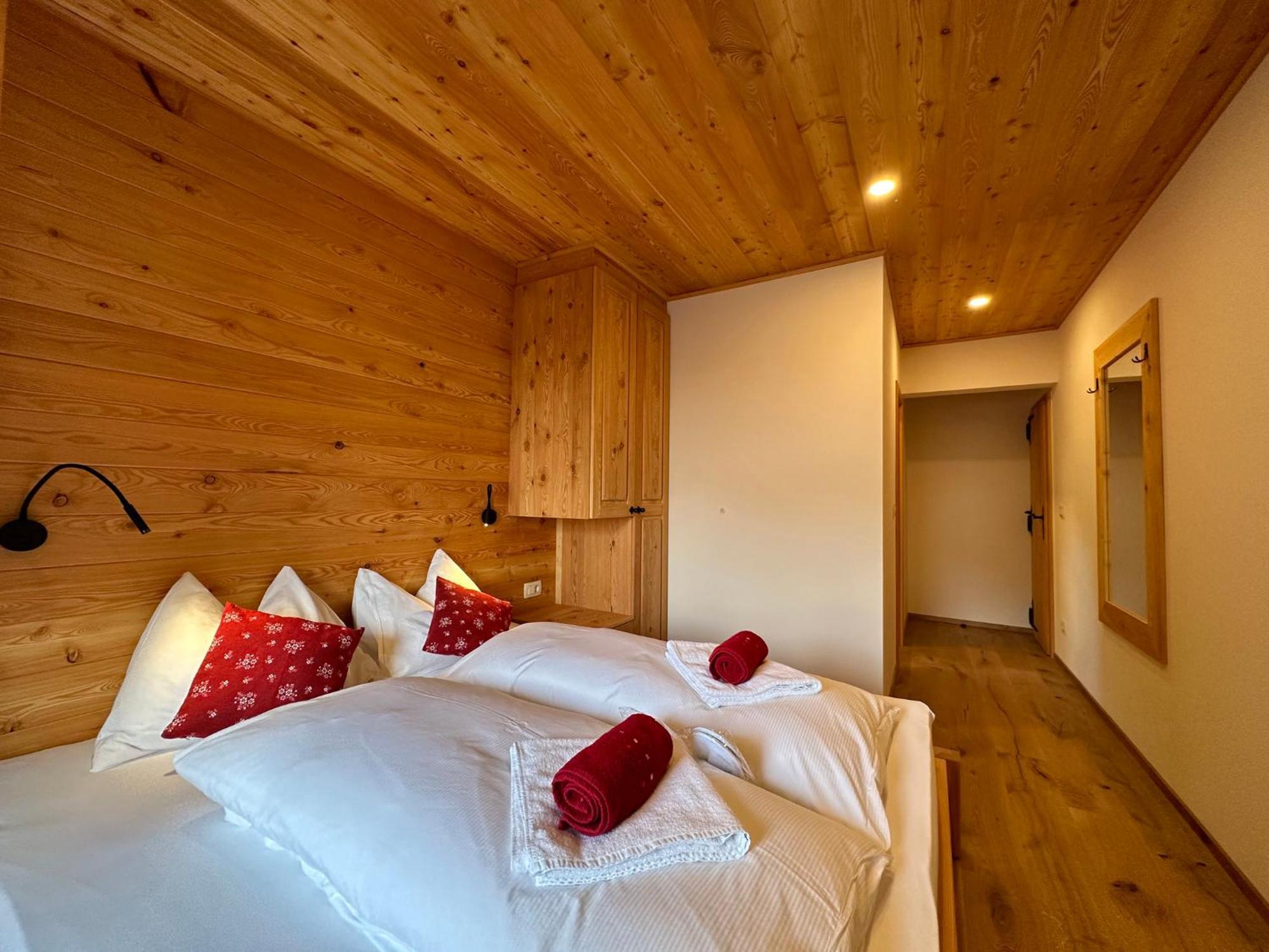 Hotel Surc Kranjska Gora Esterno foto