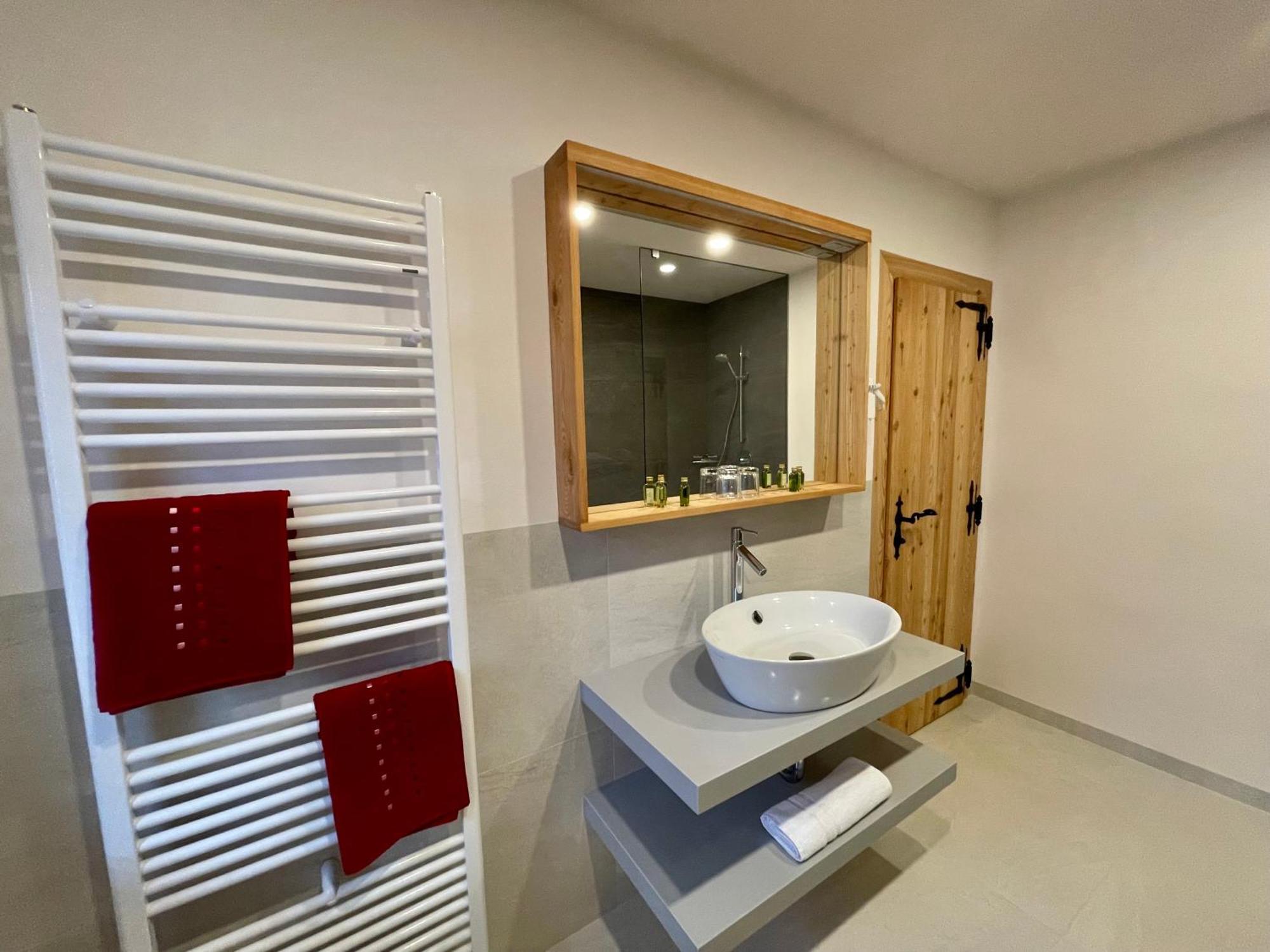 Hotel Surc Kranjska Gora Esterno foto