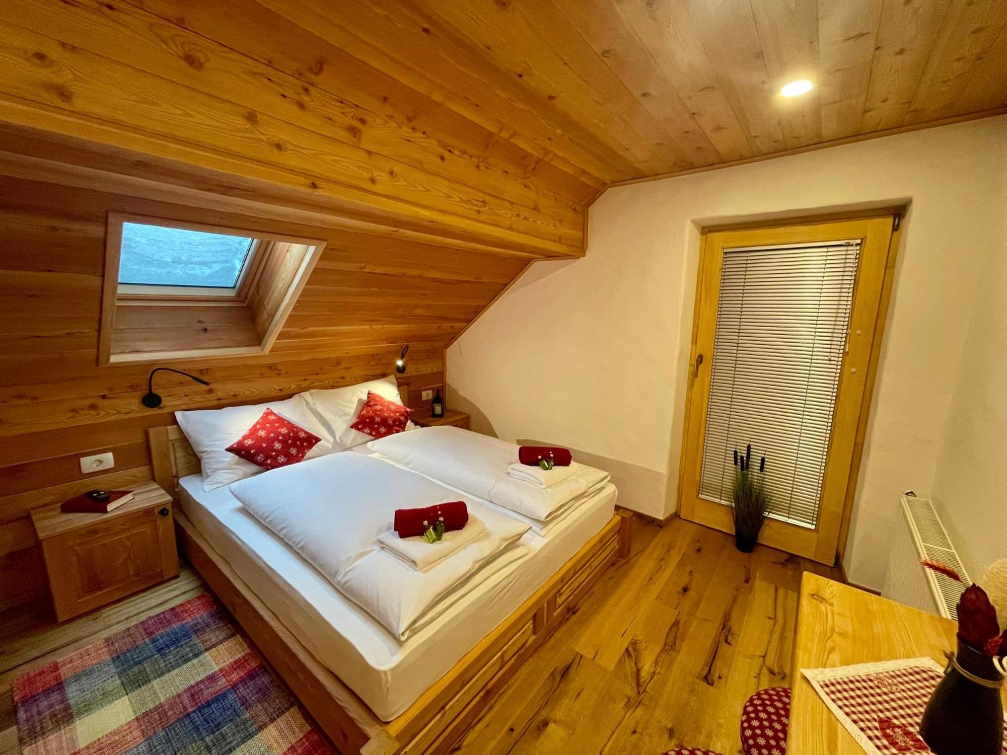 Hotel Surc Kranjska Gora Esterno foto